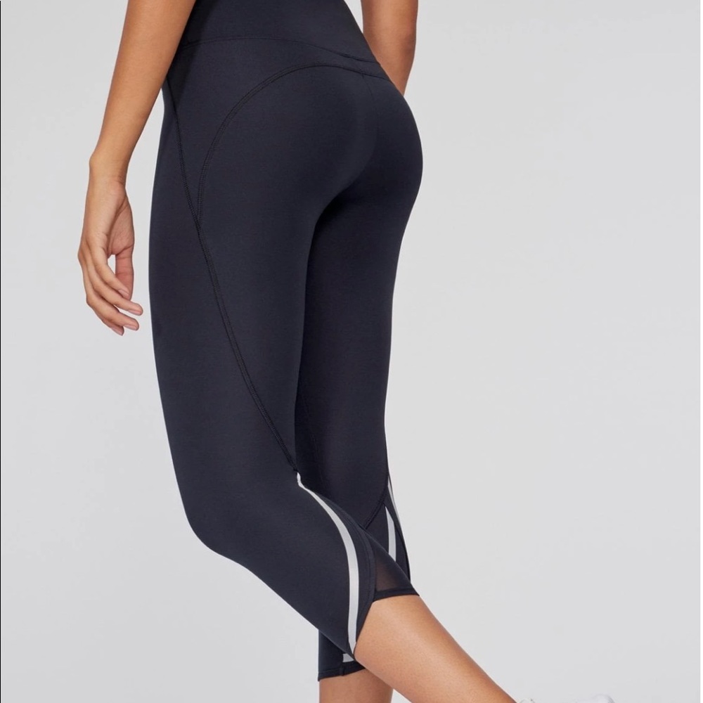 Marika black Capri high-waisted leggings, NWT